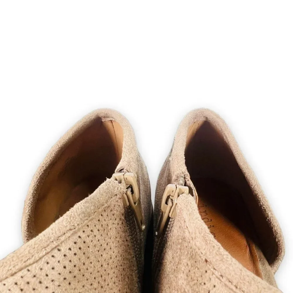 Indigo Rd Hansun Low‎ Ankle Boots Tan Vegan Suede Women's 10M